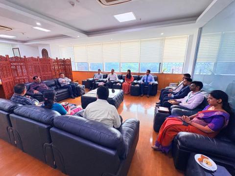 Visit of IPoS probationers